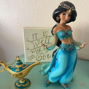 Disney showcase selection Princess Jasmine figurine, Couture de Force.